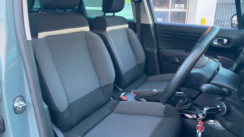 Citroen C3 Aircross 1.2 PureTech 110 Shine 5dr Petrol Hatchback